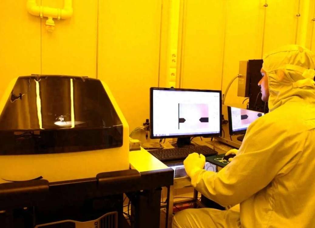 EU, Japan Boost Semiconductor Funding